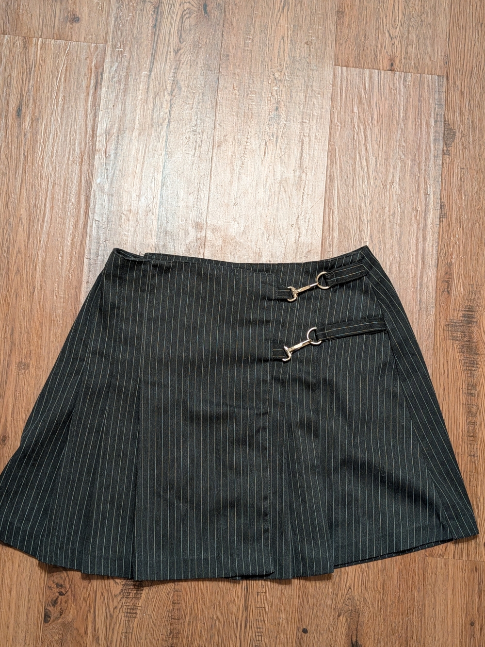XOXO Vintage 1990s Pinstripe Skirt Metal Buckle Straps Sz 7